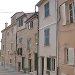 Sea View With Balcony Old Town Of Antibes 2 Pers * אנטיב