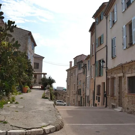 Sea View With Balcony Old Town Of Antibes 2 Pers * Антіб