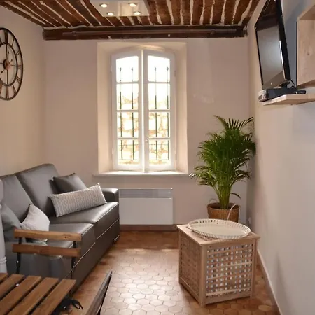Antibes Vacances Apartment *