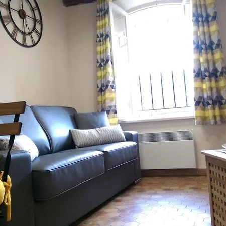 Antibes Vacances אנטיב