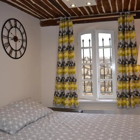 Antibes Vacances אנטיב